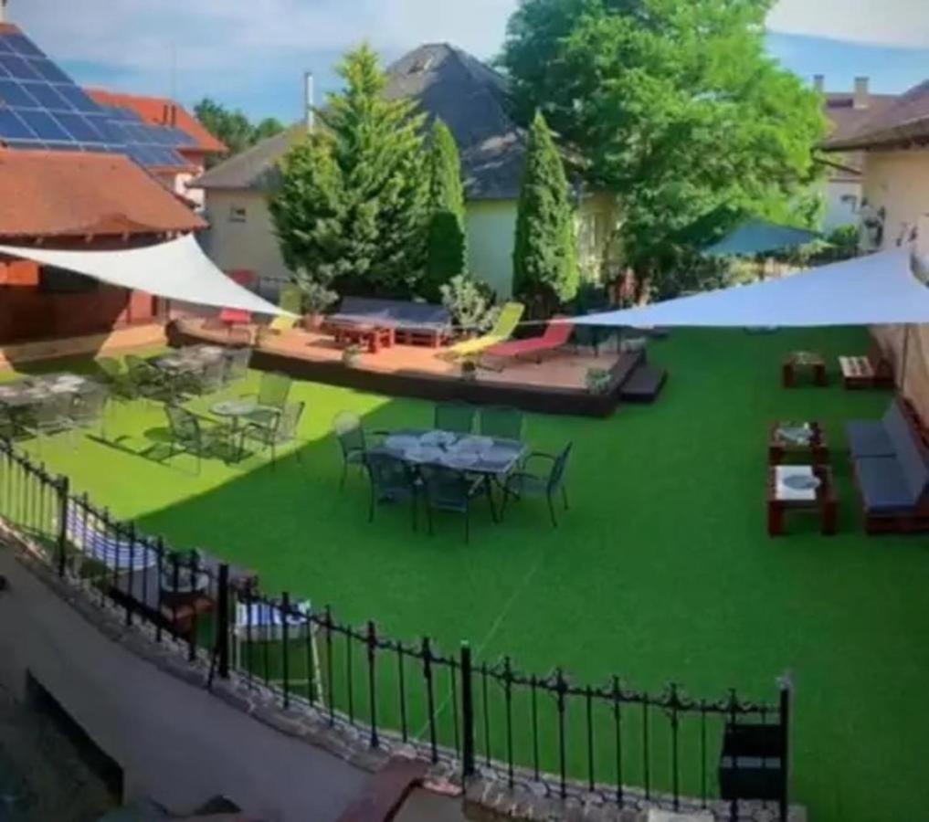 Castle Wellness Resort Sosto นีเรกฮาซา ภายนอก รูปภาพ